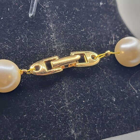 Retro 1980s Napier Pearl & Navy Acrylic Beaded Necklace Signed 18.5in - Picture 4 of 6